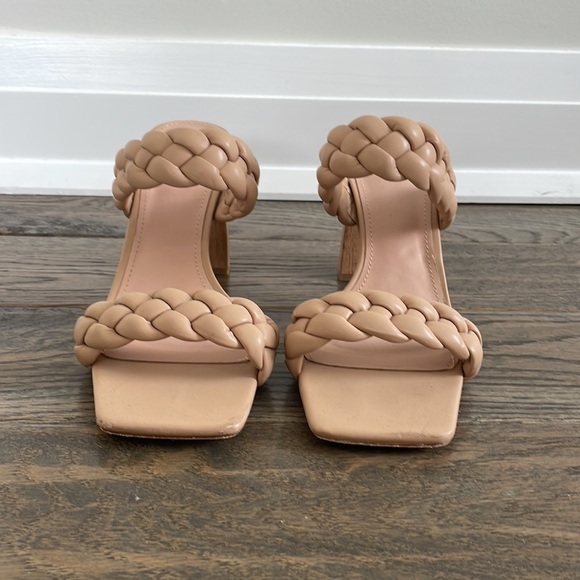 Braided Sandal Block Heel Nude​​​​​​​​​​​​ - Picture 3 of 8